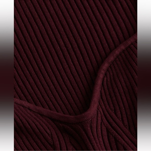 H&M Burgundy Ribbed Knit Sweater - Picture 2 of 6